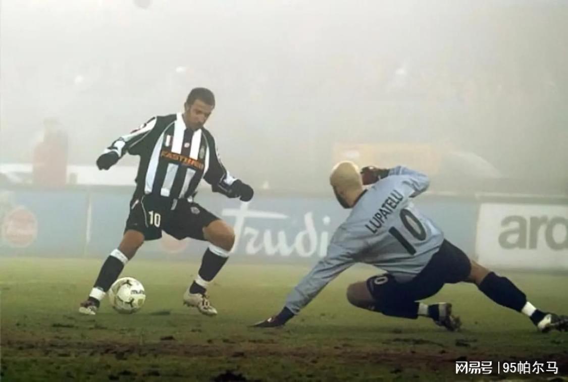 PP电子(中国)-穿10号的门将，在罗马熬不出头，在意甲踢2个赛季好球，37岁退役