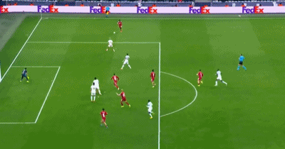 PP电子(中国)-3-0！萨拉赫失单刀，索博斯洛伊致敬小罗，利物浦剑指欧冠16强