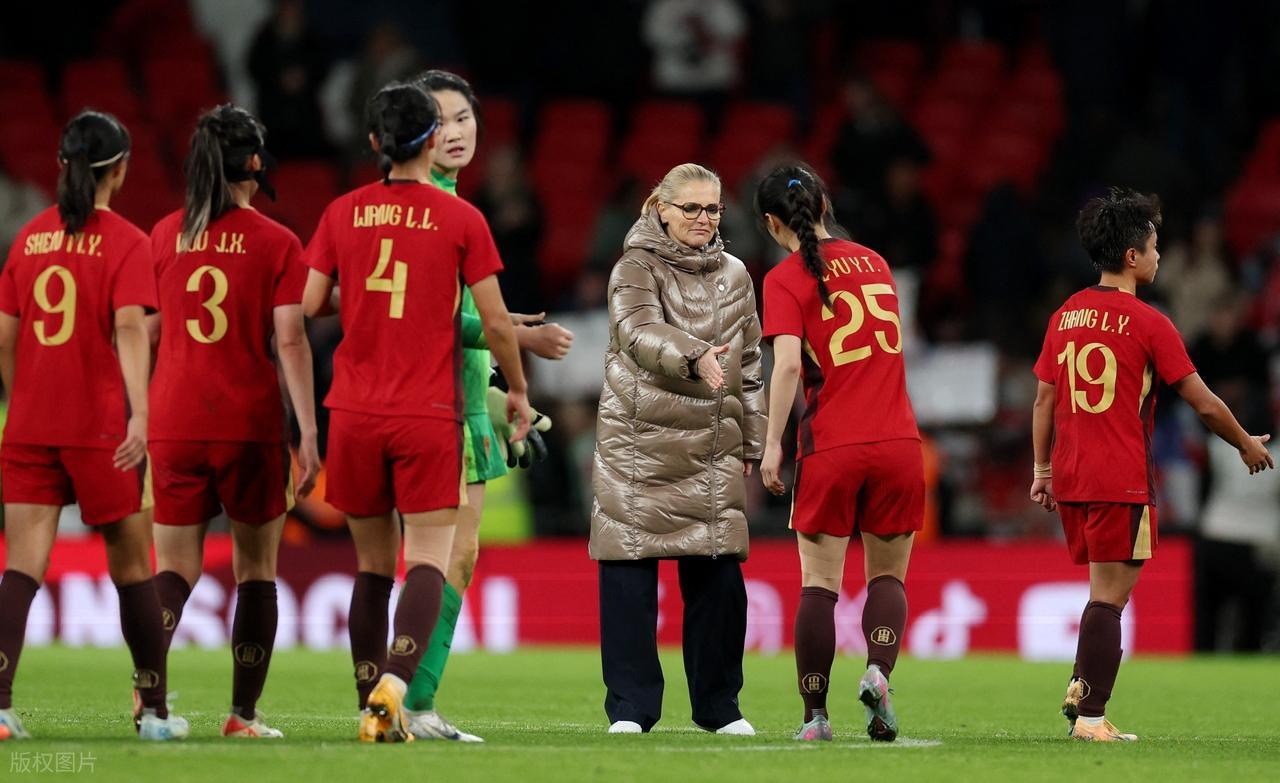 比赛还没开打,中国女足先迎来两个坏消息,球迷担忧!