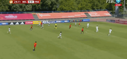 PP电子(中国)-半场:U17比利时1-0法国U17,德里森助攻贾登-塞克破门